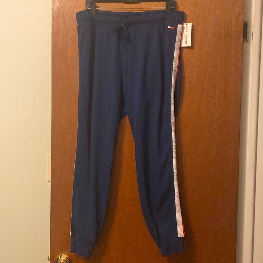 Tommy Hilfiger Large Blue Sweatpants.